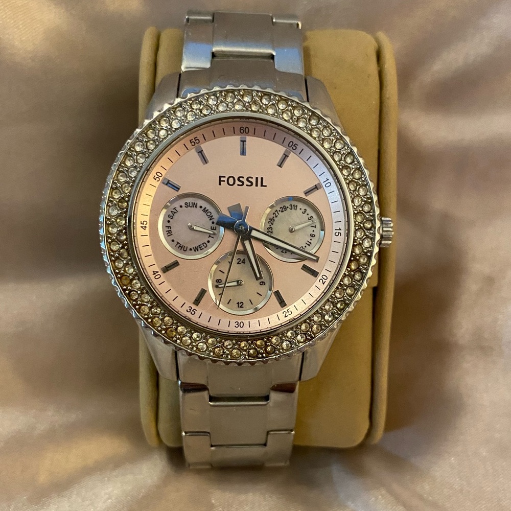 Fossil Silver Bracelet Watch with Pink Dial and Crystal Bezel